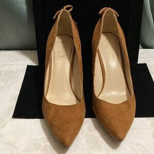 Marc Fisher Brown Suede Heels size 6.5M